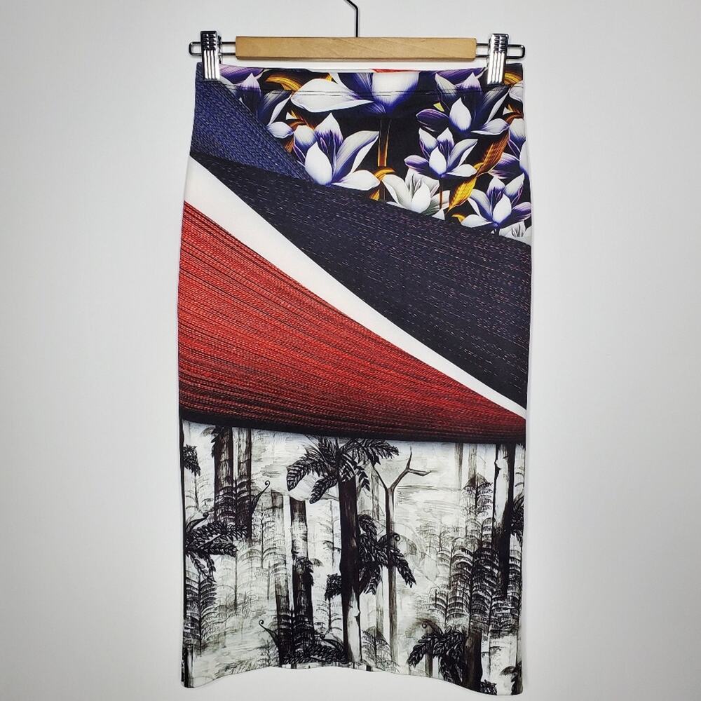 Clover Canyon Abstract Stretch Pencil Skirt Size Small Excellent used condition